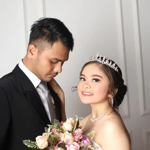 Foto sampul undangan Kevin & Indri