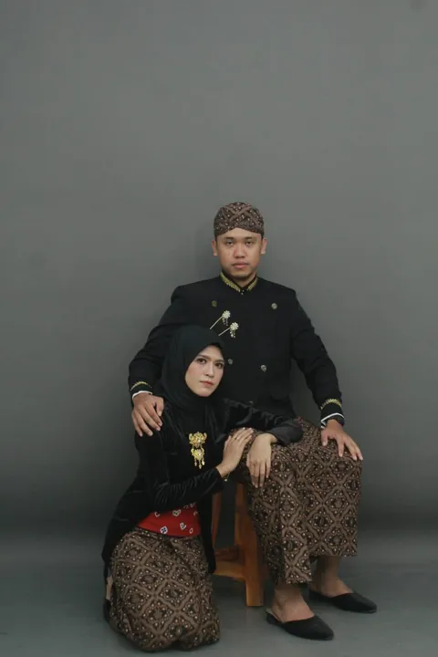 Foto sampul undangan Camara & Eri