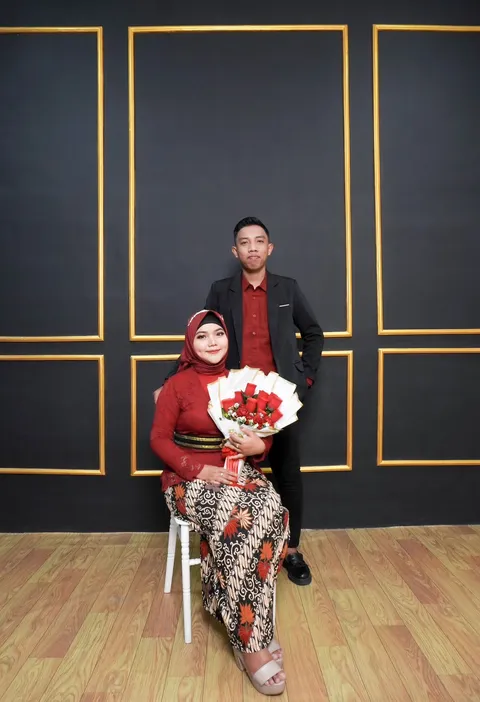 Foto sampul undangan Riski & Windah