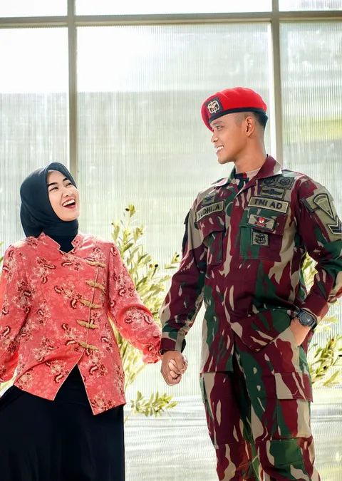 Foto sampul undangan Ernita Astianingsih, S.Km & Sertu Yudhiantoro