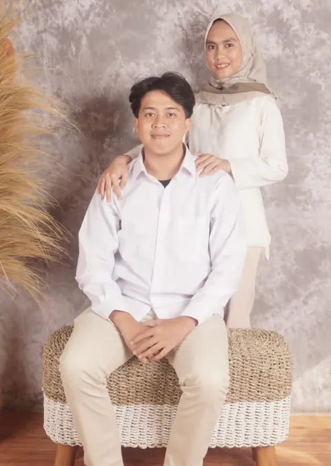 Foto sampul undangan Yudis & Indah