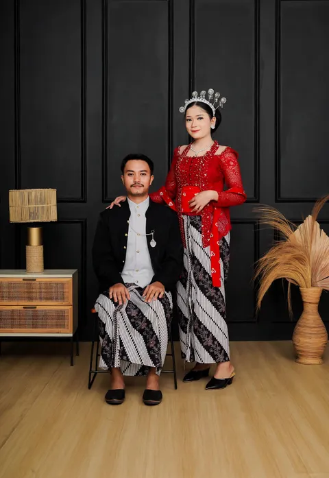 Foto sampul undangan Nela & Arif