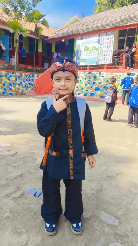 Foto sampul undangan Walimatul Khitan Razqa