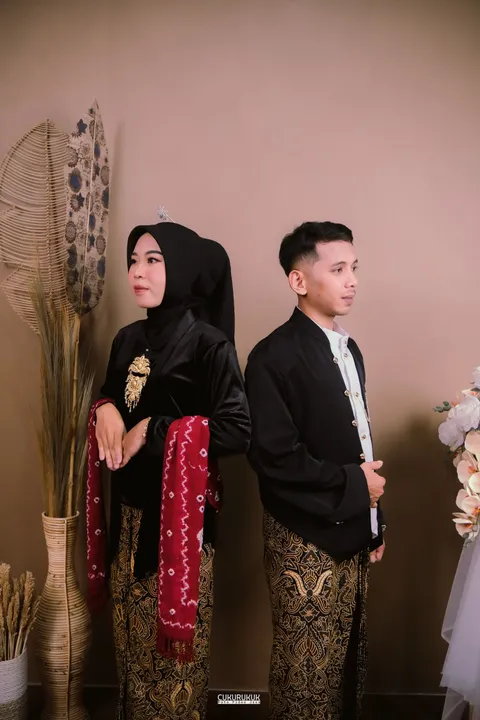 Foto sampul undangan Muhammad Nuruddin & Iqomatus Sholikah