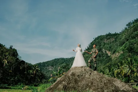 Foto sampul undangan Pratu Roby Nur Rahmat & Liya Fitrotun Nafiah