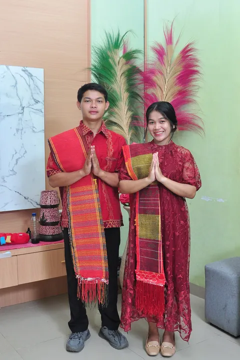 Foto sampul undangan Bina & Wilman