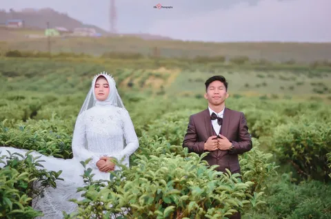 Foto sampul undangan Indah & Agung