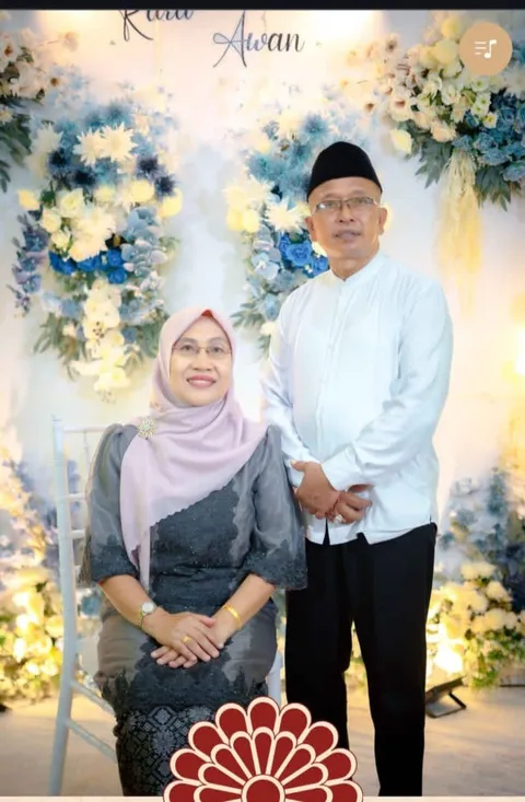 Foto sampul undangan Rara & Awan