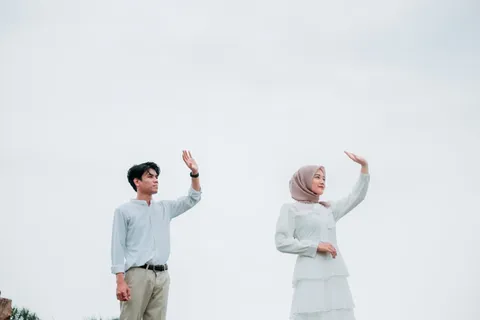 Foto sampul undangan Faiz & Zahra