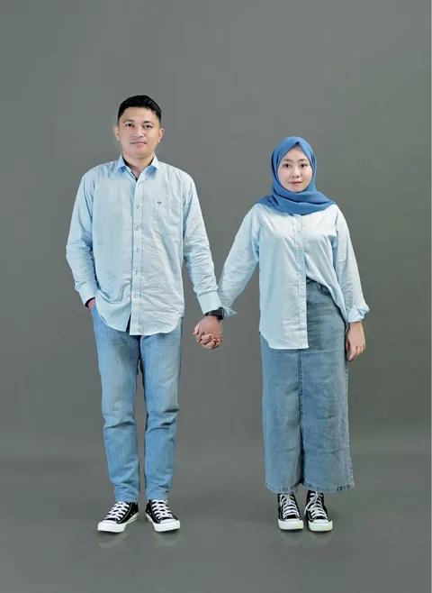 Foto sampul undangan Rinto & Tia