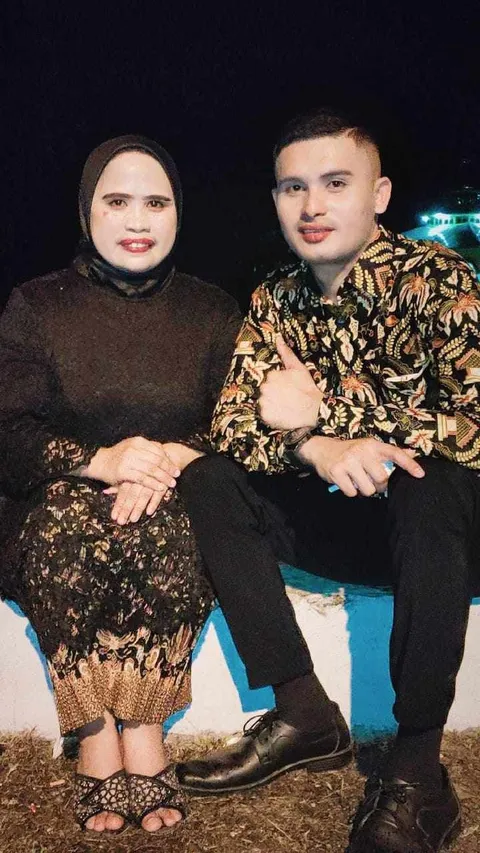 Foto sampul undangan Fita Buton & Hudry Saniapon