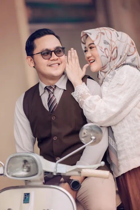 Foto sampul undangan Unduhmantu Ririn & Elvis