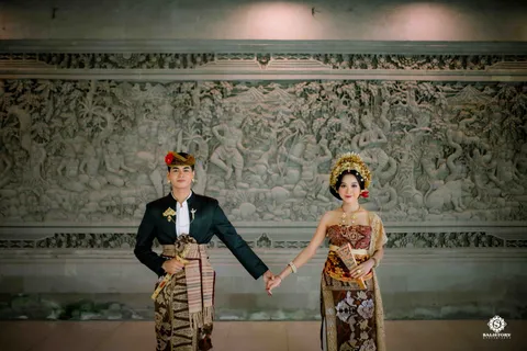 Foto sampul undangan Resta & Angga