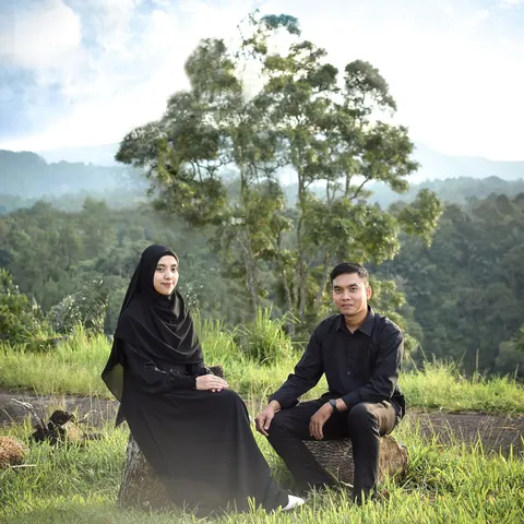 Foto sampul undangan Anjely & Mitra