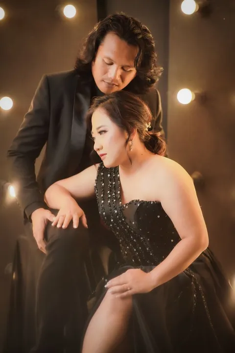 Foto sampul undangan Lily & Oce