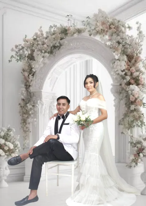 Foto sampul undangan Susi & Rein