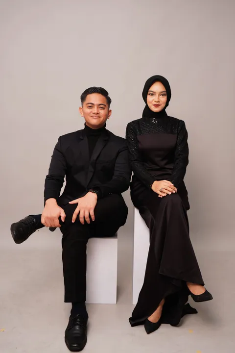 Foto sampul undangan Dara & Daniel