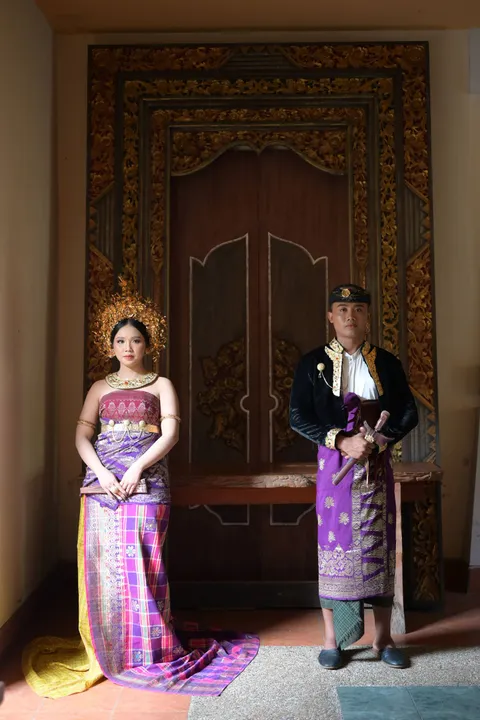 Foto sampul undangan Dwi & Adi