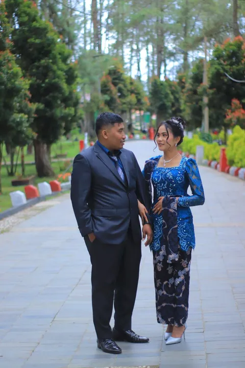 Foto sampul undangan Enjelina & Andu