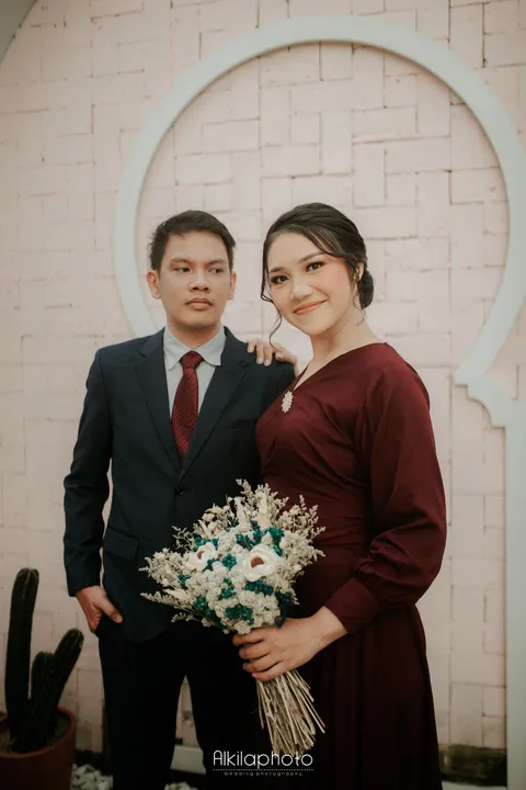 Foto sampul undangan Yuli & Alvian