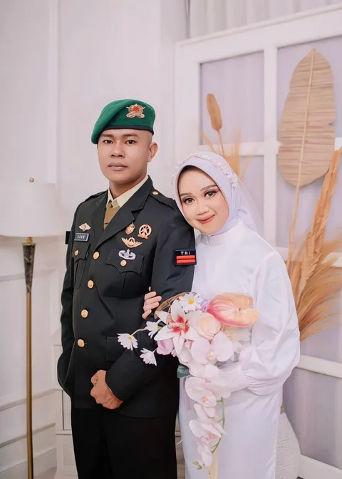 Foto sampul undangan Adam & Kina