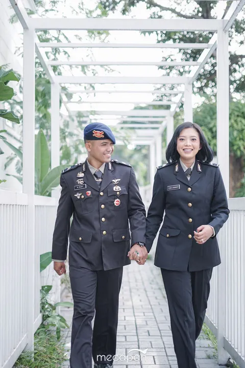 Foto sampul undangan Rizky & Eby