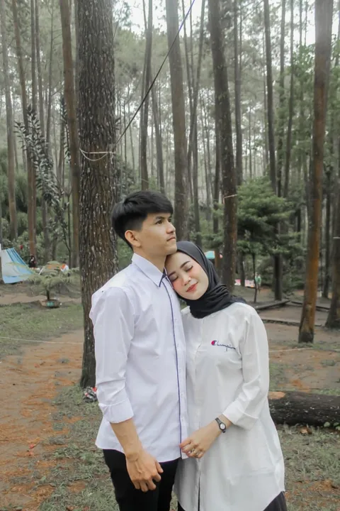 Foto sampul undangan Rini & Alan