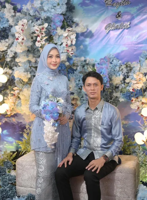 Foto sampul undangan Id & Nandu