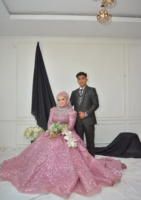 Foto sampul undangan Pazli & Nadia