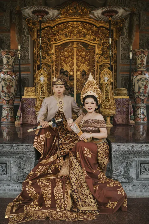 Foto sampul undangan Yuni & Resa