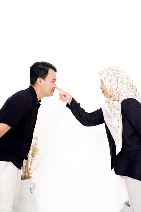 Foto sampul undangan Roy & Sari
