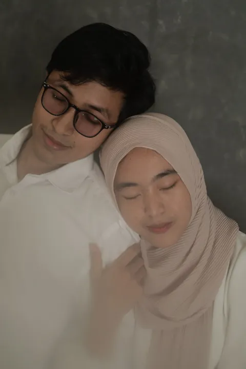 Foto sampul undangan Yoga & Ani