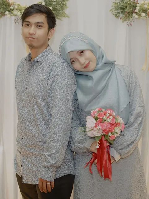 Foto sampul undangan Azis & Nhana