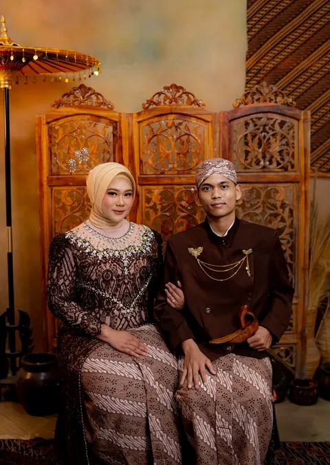 Foto sampul undangan Rizka & Faizal