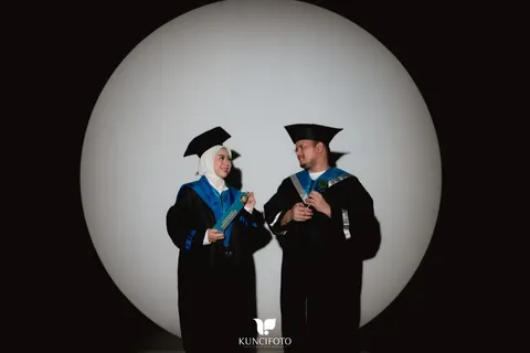 Foto sampul undangan Dinda & Khalid