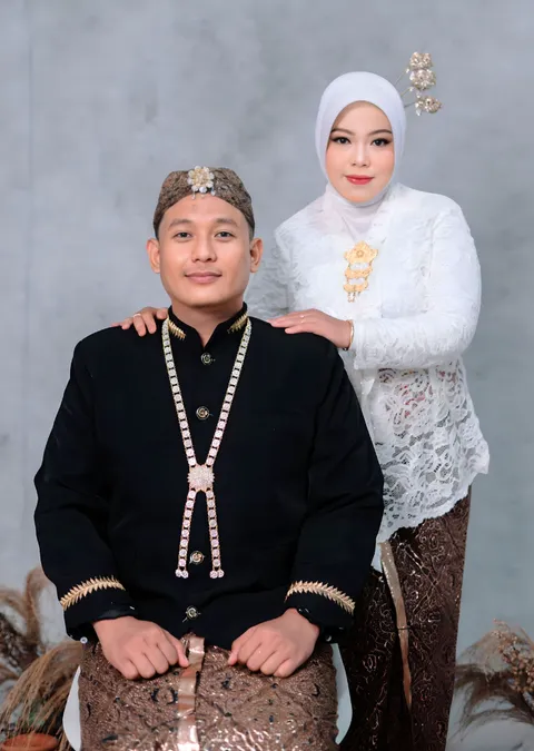 Foto sampul undangan Virga & Alfu