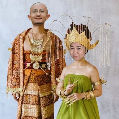 Foto sampul undangan Calvin R. & Cestya Parahita