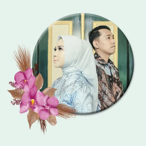 Foto sampul undangan Novita & Ridwan