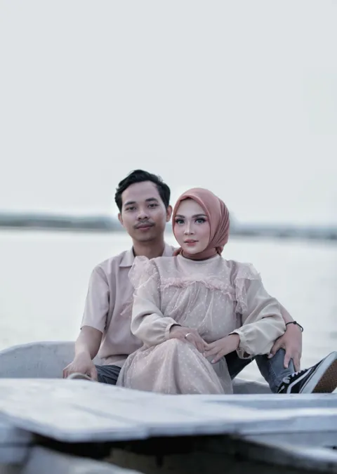 Foto sampul undangan Yuri & Sinta