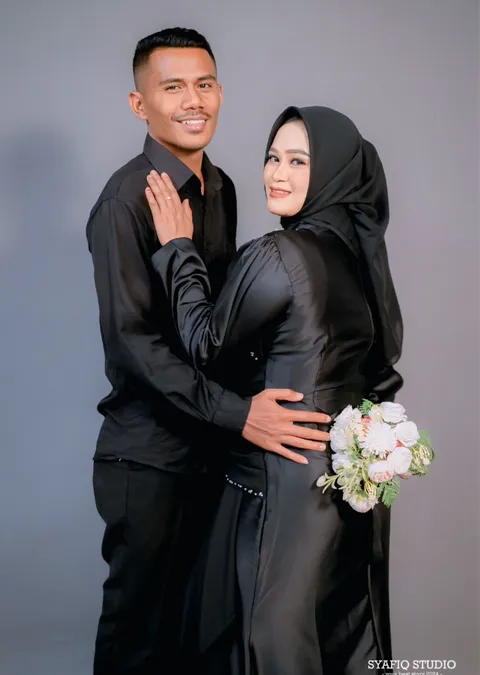 Foto sampul undangan Fahru & Baini