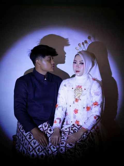 Foto sampul undangan Devi & Krisna