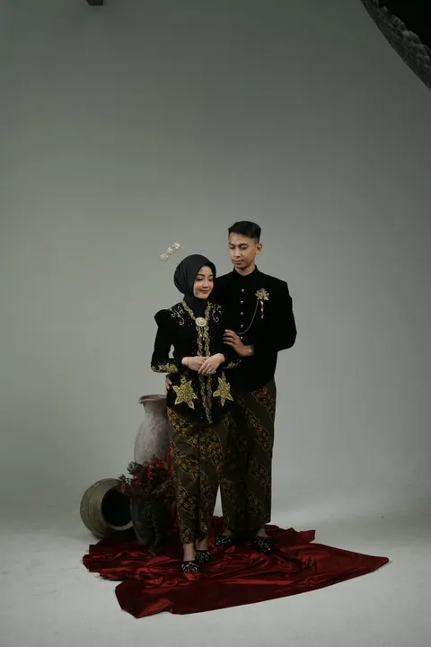 Foto sampul undangan Syifa & Yoga
