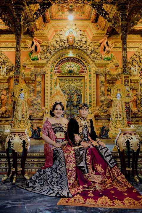 Foto sampul undangan Yuni & Dekwan