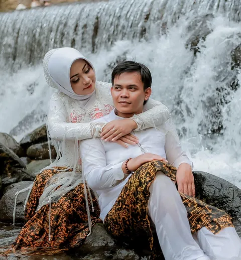 Foto sampul undangan Mahmud & Milasari