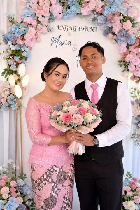 Foto sampul undangan Intan & Felis