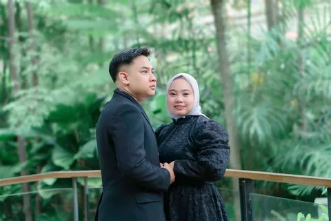 Foto sampul undangan Mery & Abadi