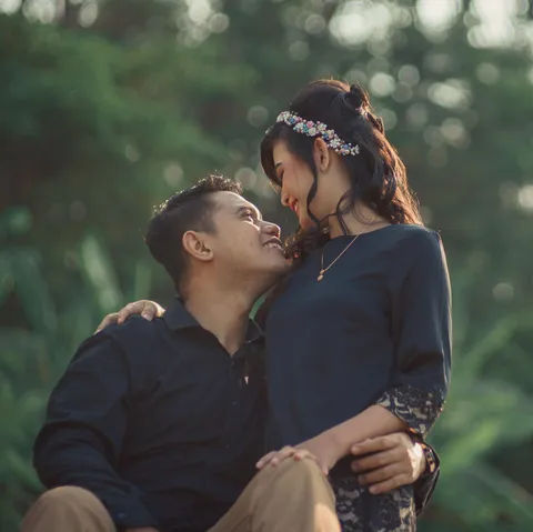 Foto sampul undangan Rahmat & Haryati