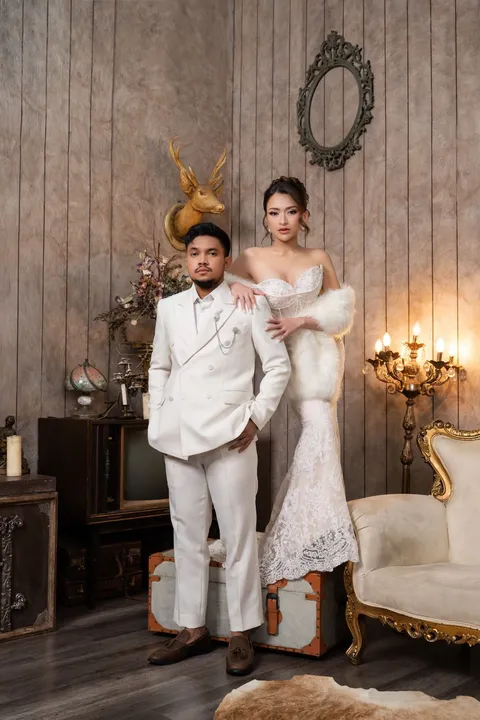Foto sampul undangan Aripatt & Nathalie