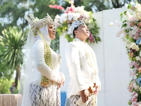Foto sampul undangan Shofi & Fachri