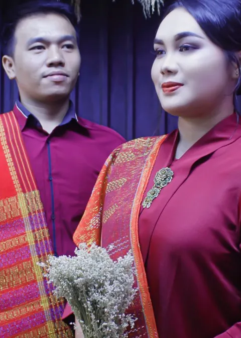 Foto sampul undangan Ayu & Tomo